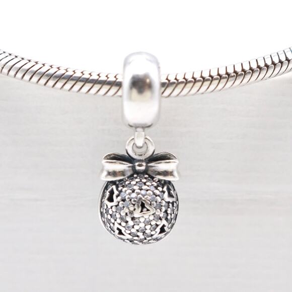 RARE Authentic PANDORA 2014 Limited Edition Christmas Ornament - 791411CZ - Picture 4 of 11